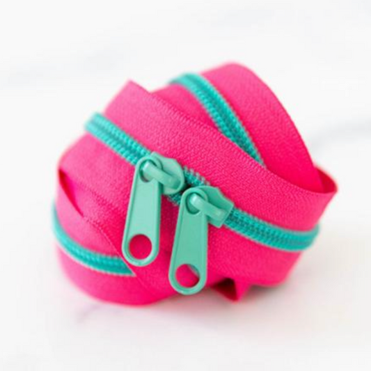 30" Zipper- Strawberry